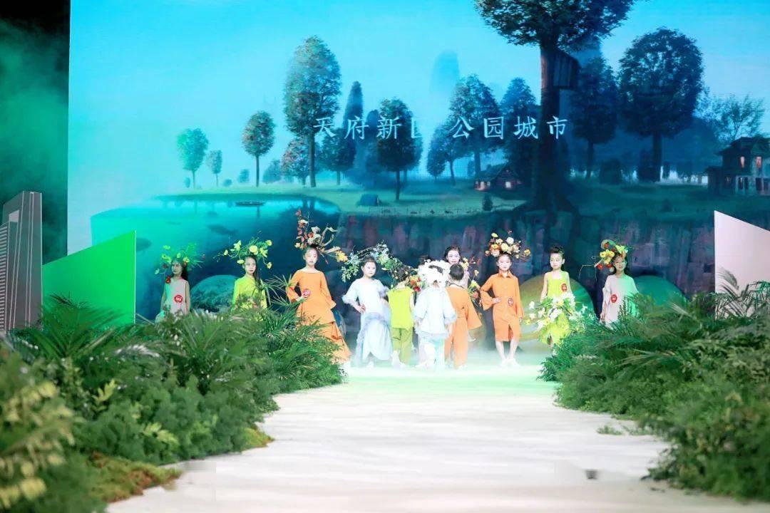车辆加的全合成机油汽车保养多少公里一次？